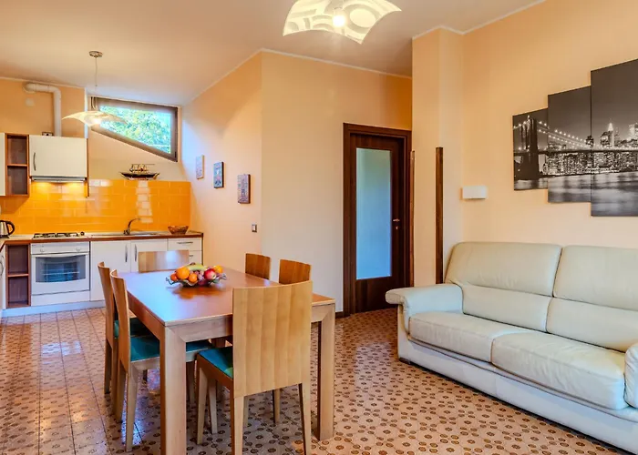 Сasa de vacaciones Casa Savina By Interhome Dervio